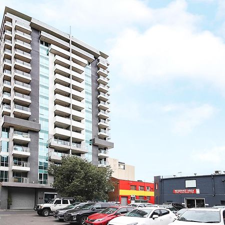 Amyra Residences At The Rowlands Apartments Аделейд Екстериор снимка