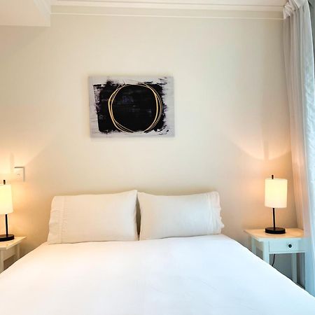 Amyra Residences At The Rowlands Apartments Аделейд Екстериор снимка