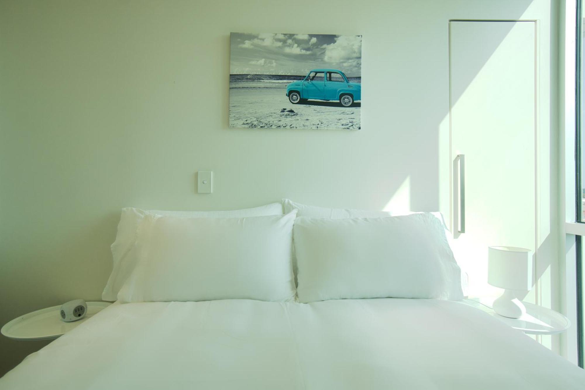 Amyra Residences At The Rowlands Apartments Аделейд Екстериор снимка