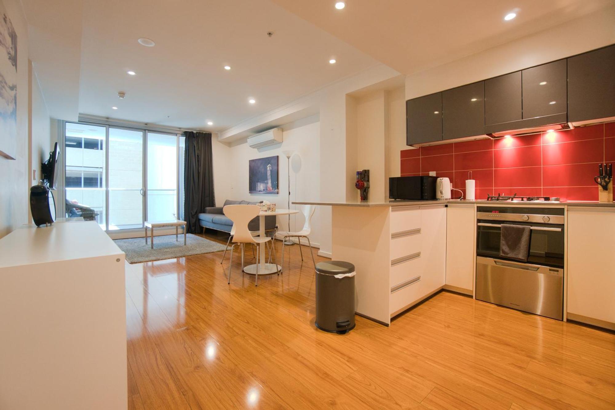 Amyra Residences At The Rowlands Apartments Аделейд Екстериор снимка