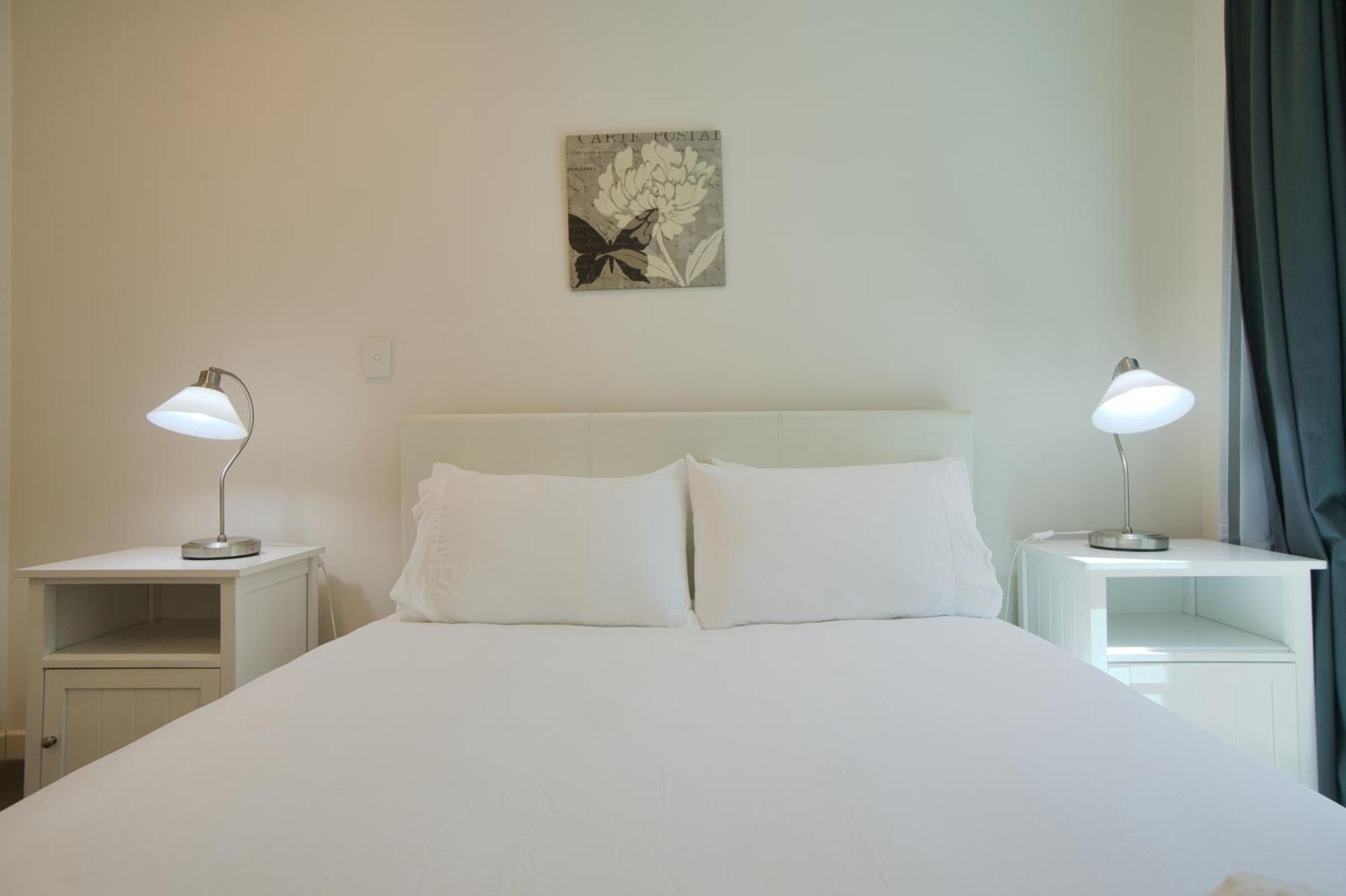 Amyra Residences At The Rowlands Apartments Аделейд Екстериор снимка